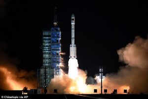 estação espacial chinesa