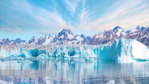 Cientistas Descobrem Correntes Térmicas Gigantes Sob a Camada de Gelo da Groenlândia